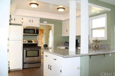 Coffered ceiling and lots of light.