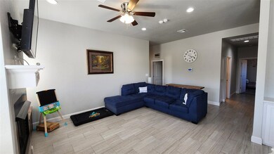 201 NW Granite Ave, Cache, OK 73527 - photo 4