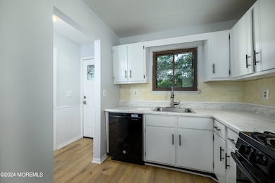 13 Alec Dr unit 1000, Howell, NJ 07731 - photo 6