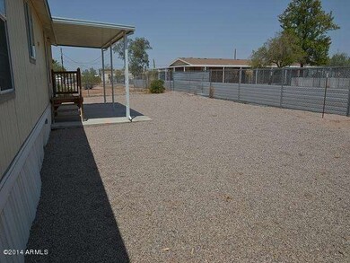023-442727-back-yard-2