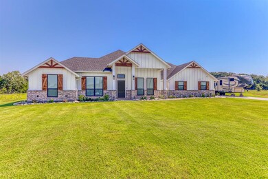 116 Cottongame Dr, Weatherford, TX 76088 - photo 3