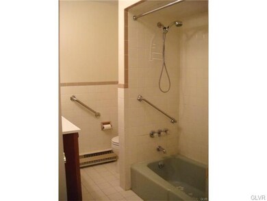 3206 Division St, Easton, PA 18045 - photo 3