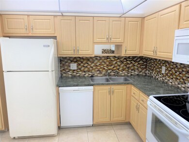 Palm-Aire Building 112 unit 504, Pompano Beach, FL 33069 - photo 4