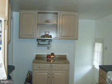 5918 Baltimore St, Gwynn Oak, MD 21207 - photo 5