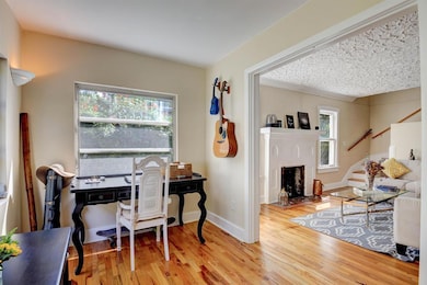 960 39th Ct, West Palm Beach, FL 33407 - photo 2