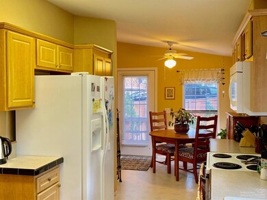 141 SW 15th St unit 37, Bend, OR 97702 - photo 5