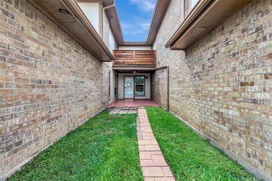 88 Morrow Dr, Bedford, TX 76021 - photo 2
