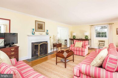 304 Overlook Dr, Lutherville Timonium, MD 21093 - photo 2