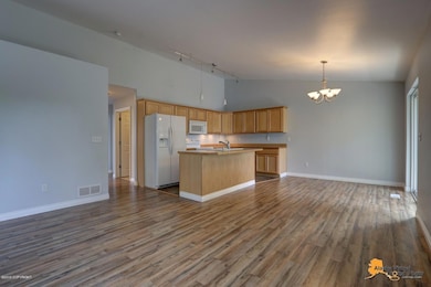 75th Kit & eating area