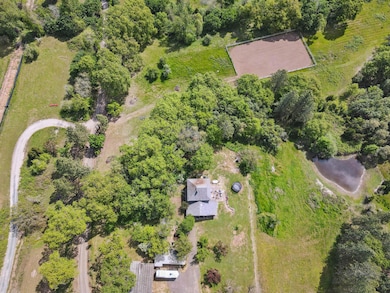 10115 Ramsey Rd, Gold Hill, OR 97525 - photo 6