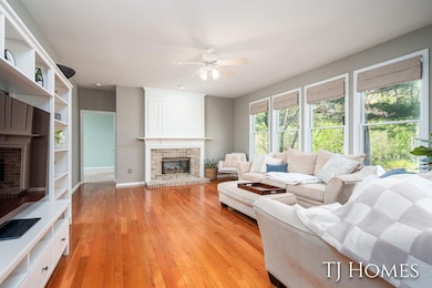 29-web-or-mls-2383 Arbor Tree-24