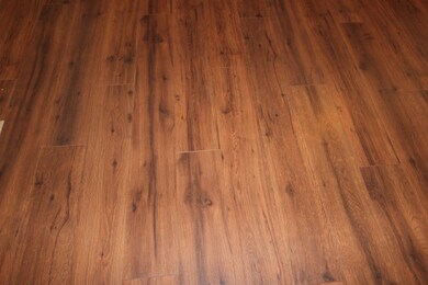 The gorgeous flooring.