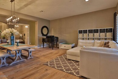 Open Eating & Relaxing Space