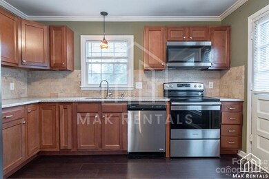 385 Jane Sowers Rd, Statesville, NC 28625 - photo 3