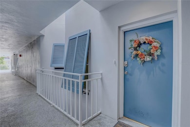 2314 S Clewis Ct unit 204, Tampa, FL 33629 - photo 4