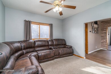 615 N 7th St, Grand Forks, ND 58203 - photo 3