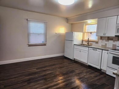820 S James Kitchen 1