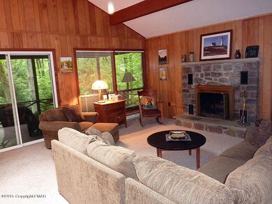 2439 Overlook Ln, Pocono Pines, PA 18350 - photo 4