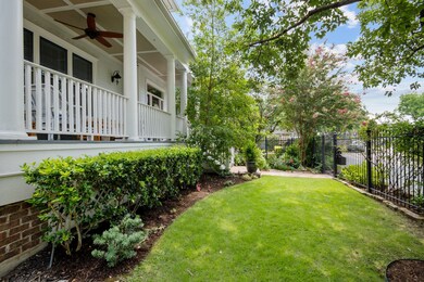 611 Algregg St, Houston, TX 77008 - photo 3