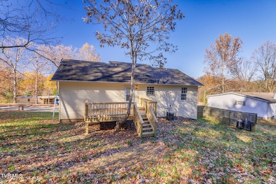 503 Long Cir, Newport, TN 37821 - photo 4