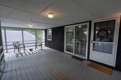 8 Earley St unit B (2nd Floor), Nashua, NH 03060 - photo 2