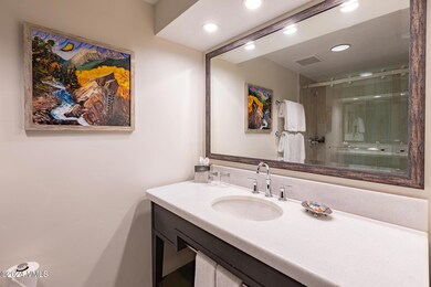 BATHROOM-3Q