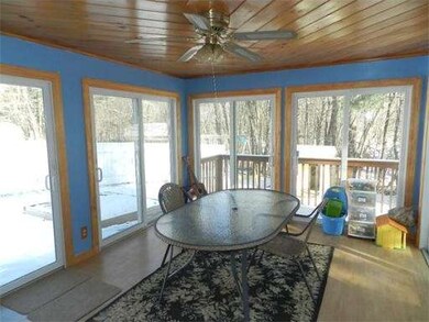 32 Stoneleigh Rd, Worcester, MA 01606 - photo 6