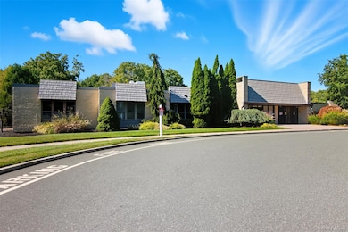 607 Cabot Ct E unit C607, Saint James, NY 11780 - photo 3