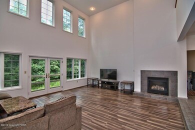 213 Escoll Dr, East Stroudsburg, PA 18301 - photo 5