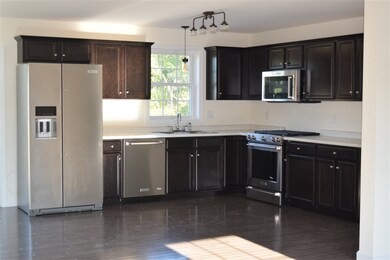 116 Millers Farm Dr unit Lot 104, Rochester, NH 03868 - photo 2