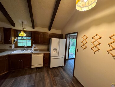 4865 SW Cochise Ave, Topeka, KS 66614 - photo 7