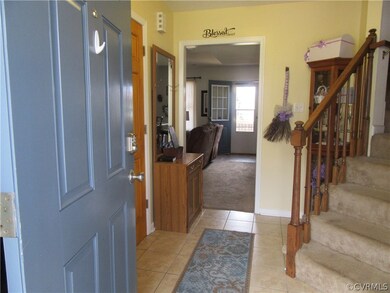 Enter into your 10x7 foyer with ceramic tile!!