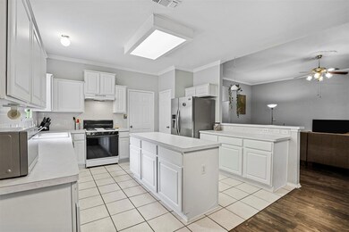 3909 Kirby Dr, Denton, TX 76210 - photo 4