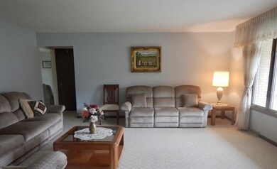 8760 Mathews Ln, Crown Point, IN 46307 - photo 6