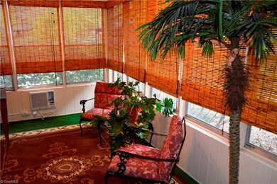 216 E End Ave, Statesville, NC 28677 - photo 5