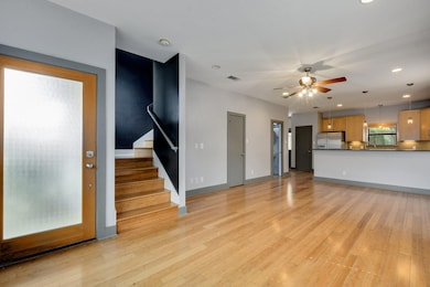 1203 E 2nd St unit B, Austin, TX 78702 - photo 4