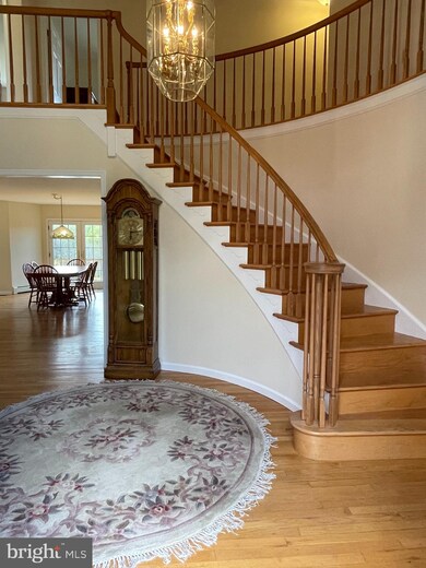 106 Stonepine Dr, Kennett Square, PA 19348 - photo 2