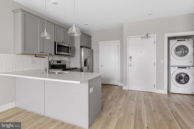 5230 Walnut St unit 5R, Philadelphia, PA 19139 - photo 4