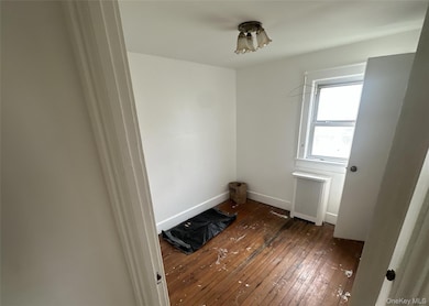 2922 Oceanside Rd, Oceanside, NY 11572 - photo 7