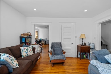 90 Pierce St, Malden, MA 02148 - photo 5