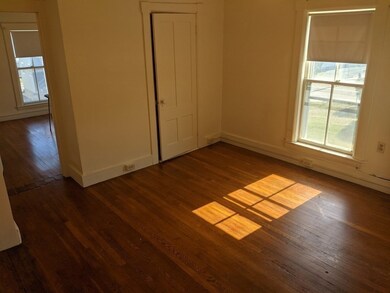 53 Bridges St unit 2nd Flr L, Framingham, MA 01702 - photo 7