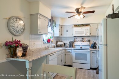 Kitchen 1b