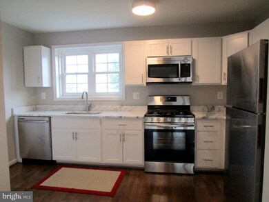 2811 Keating St, Temple Hills, MD 20748 - photo 3