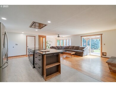 Kitchen/Living Room