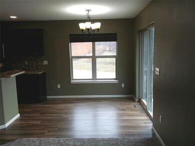 2801 Dennis Dr NW, Cedar Rapids, IA 52405 - photo 5