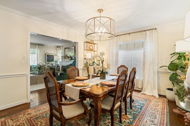 1221 S Rusk - Formal Dining 1