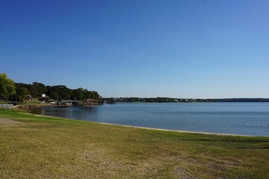 1714 Doc Holiday Dr, Log Cabin, TX 75148 - photo 2