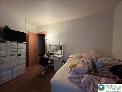 325 N 8th St unit 2, Allentown, PA 18102 - photo 5