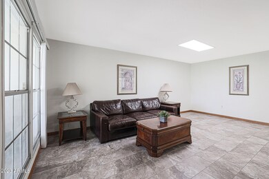 10517 W Palmeras Dr, Sun City, AZ 85373 - photo 5