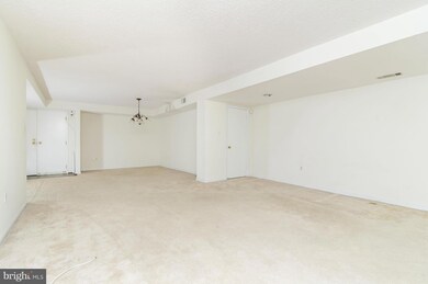 1040 Deer Ridge Dr unit 401, Baltimore, MD 21210 - photo 3